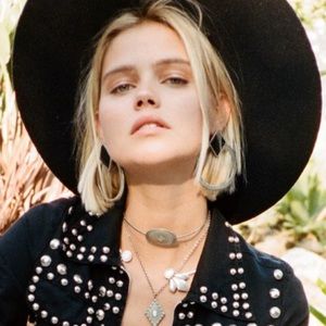 🌵🌸SALE🌸🌵 The 2Bandits choker